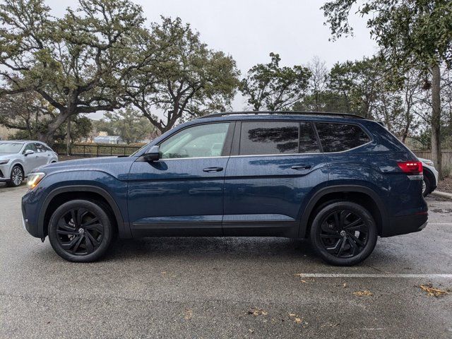 2022 Volkswagen Atlas 3.6L V6 SE Technology