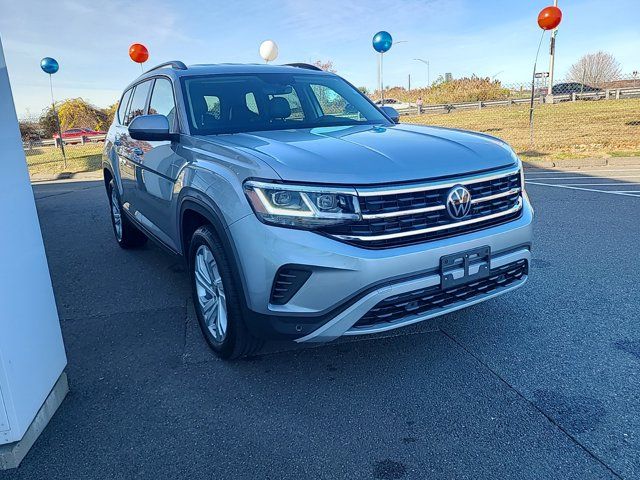 2022 Volkswagen Atlas 3.6L V6 SE Technology