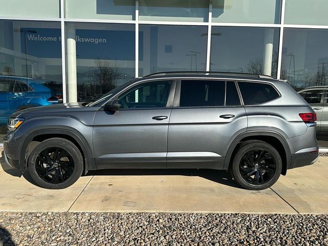 2022 Volkswagen Atlas 3.6L V6 SE Technology