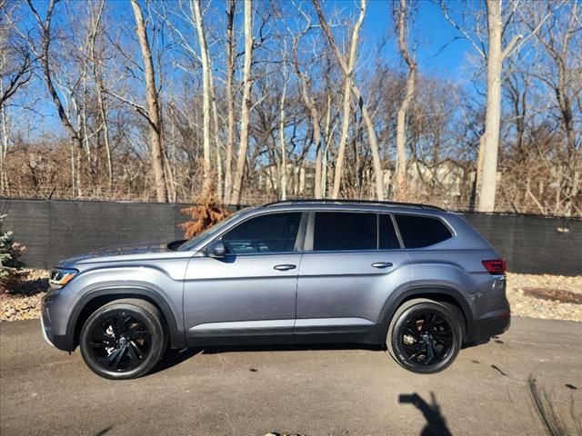 2022 Volkswagen Atlas 3.6L V6 SE Technology