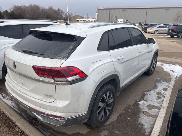 2022 Volkswagen Atlas Cross Sport 2.0T SE