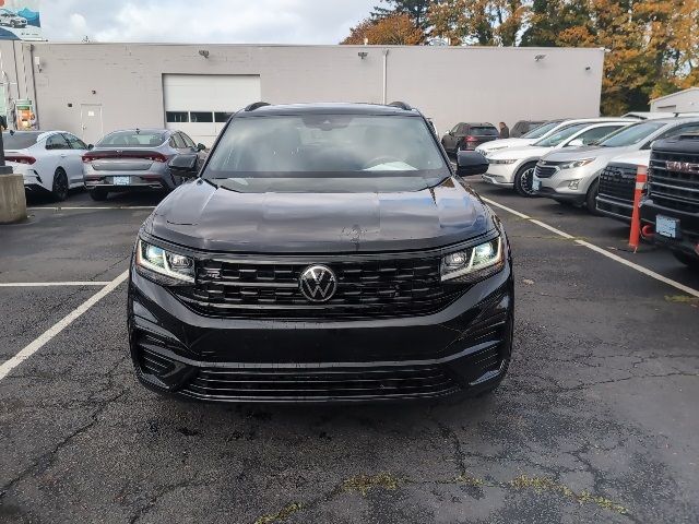 2022 Volkswagen Atlas Cross Sport 2.0T SEL R-Line Black