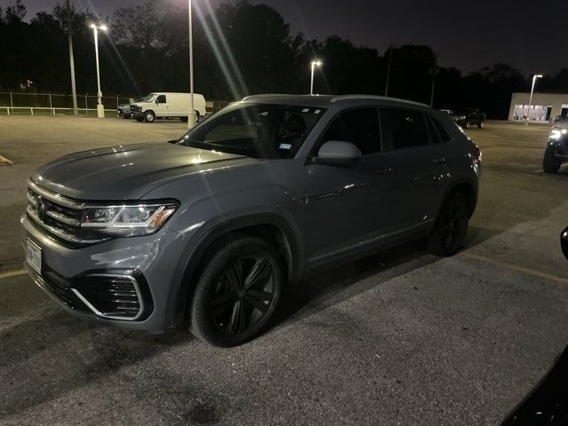 2022 Volkswagen Atlas Cross Sport 2.0T SEL R-Line