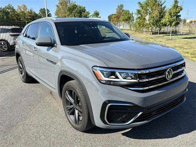 2022 Volkswagen Atlas Cross Sport 2.0T SEL R-Line