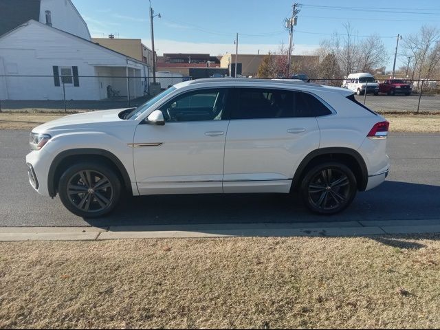 2022 Volkswagen Atlas Cross Sport 2.0T SEL R-Line