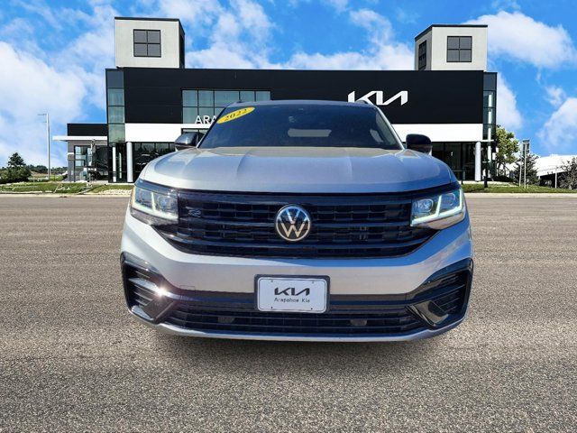 2022 Volkswagen Atlas Cross Sport 2.0T SEL R-Line Black