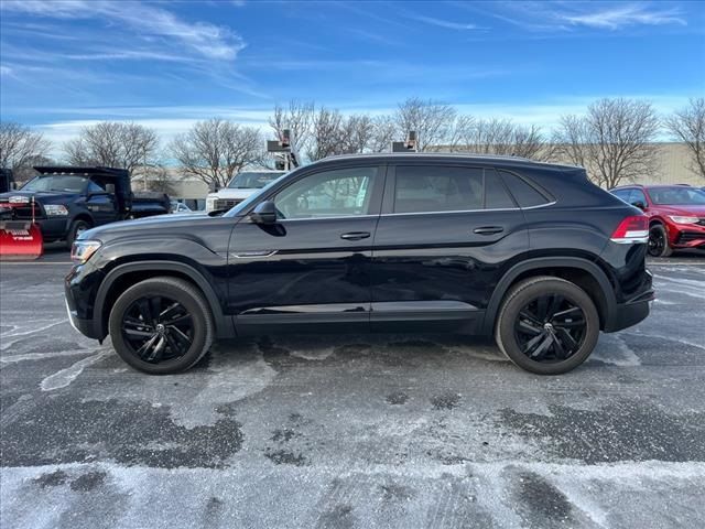 2022 Volkswagen Atlas Cross Sport 2.0T SE Technology