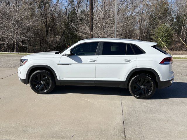 2022 Volkswagen Atlas Cross Sport 2.0T SE Technology