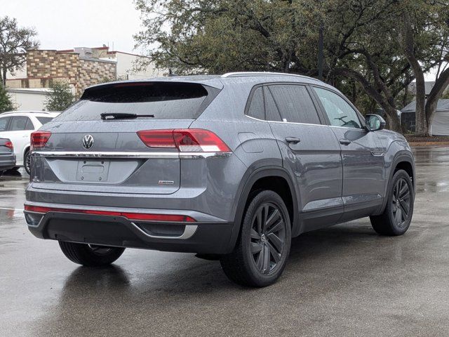 2022 Volkswagen Atlas Cross Sport 2.0T SE Technology