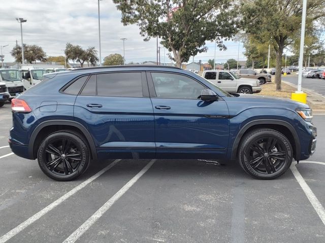 2022 Volkswagen Atlas Cross Sport 3.6L V6 SEL R-Line Black