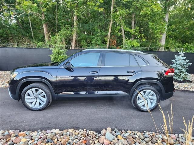 2022 Volkswagen Atlas Cross Sport 3.6L V6 SE Technology