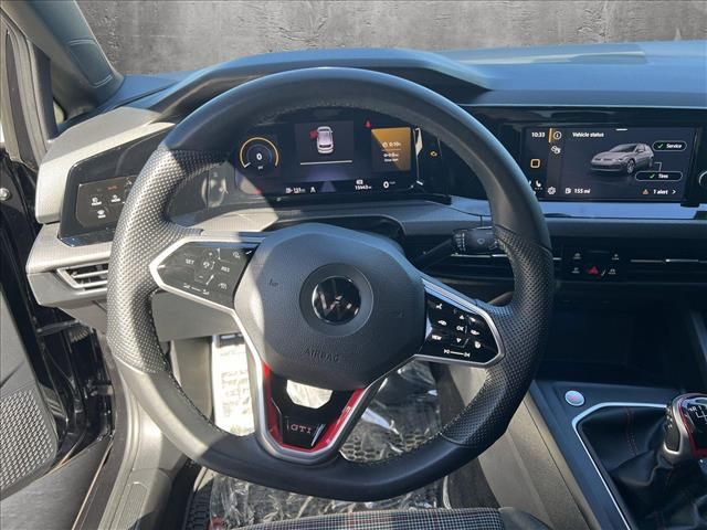 2022 Volkswagen Golf GTI S