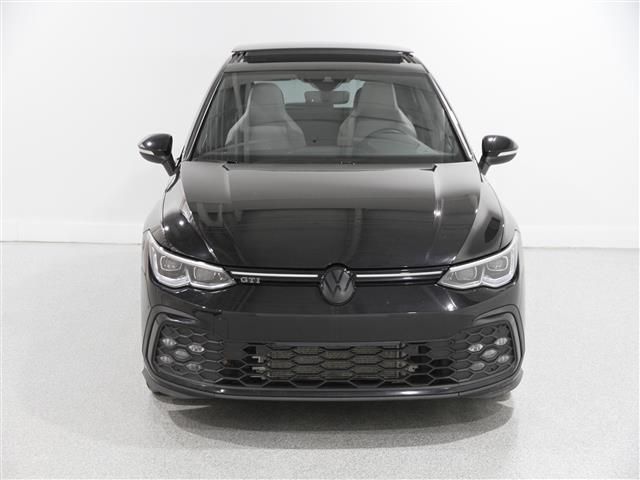 2022 Volkswagen Golf GTI SE