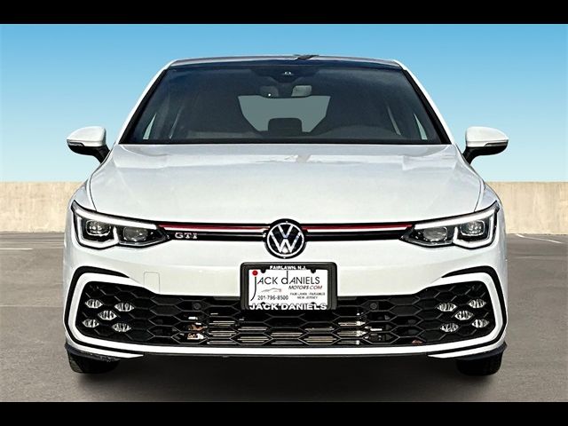 2022 Volkswagen Golf GTI SE