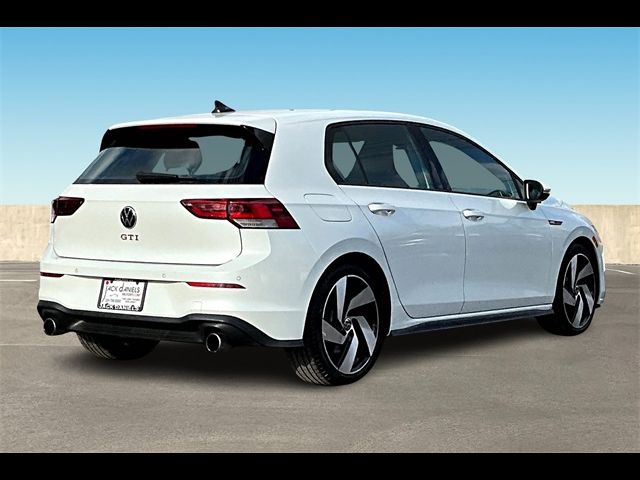 2022 Volkswagen Golf GTI SE