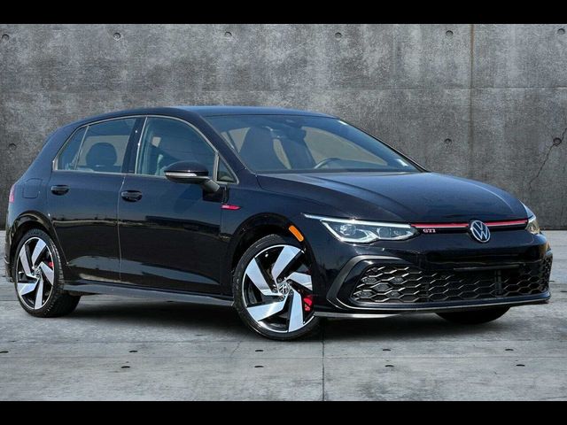 2022 Volkswagen Golf GTI SE