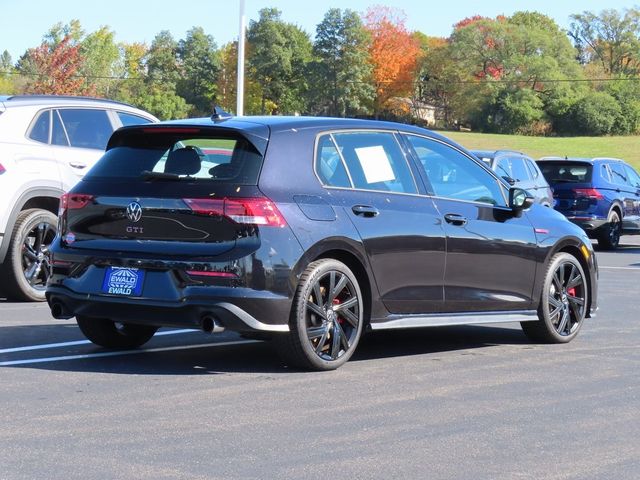 2022 Volkswagen Golf GTI SE