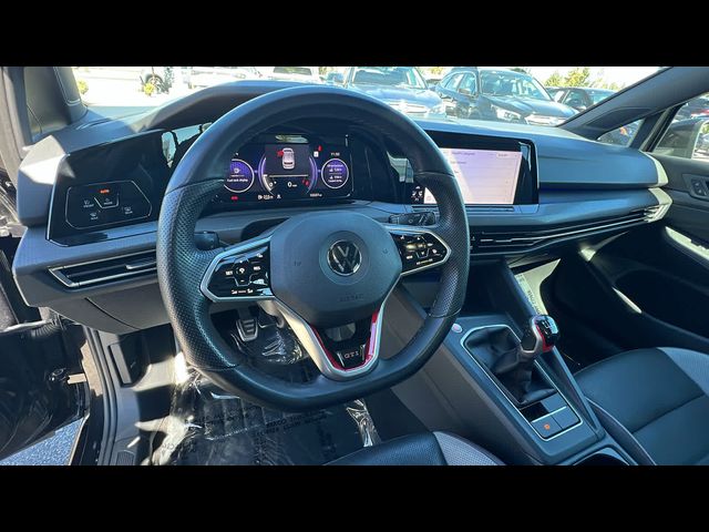 2022 Volkswagen Golf GTI SE