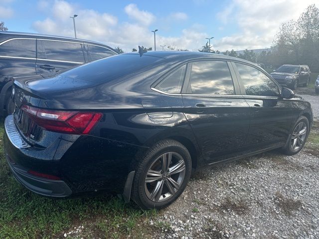 2022 Volkswagen Jetta SE