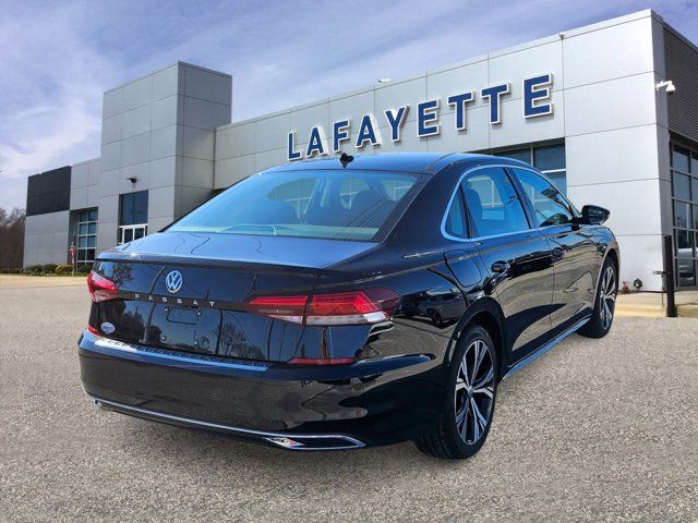 2022 Volkswagen Passat 2.0T SE