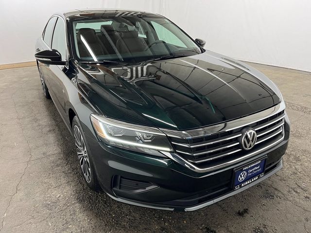 2022 Volkswagen Passat 2.0T Limited Edition