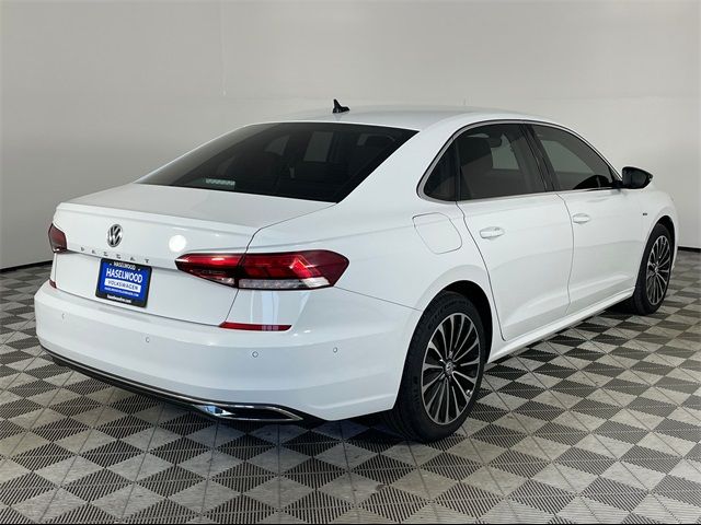 2022 Volkswagen Passat 2.0T Limited Edition