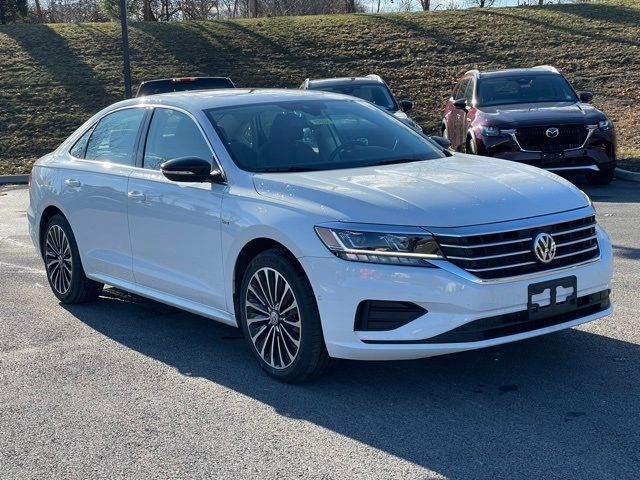 2022 Volkswagen Passat 2.0T Limited Edition