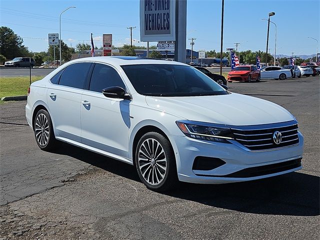 2022 Volkswagen Passat 2.0T Limited Edition