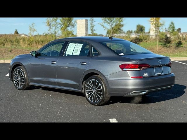 2022 Volkswagen Passat 2.0T Limited Edition