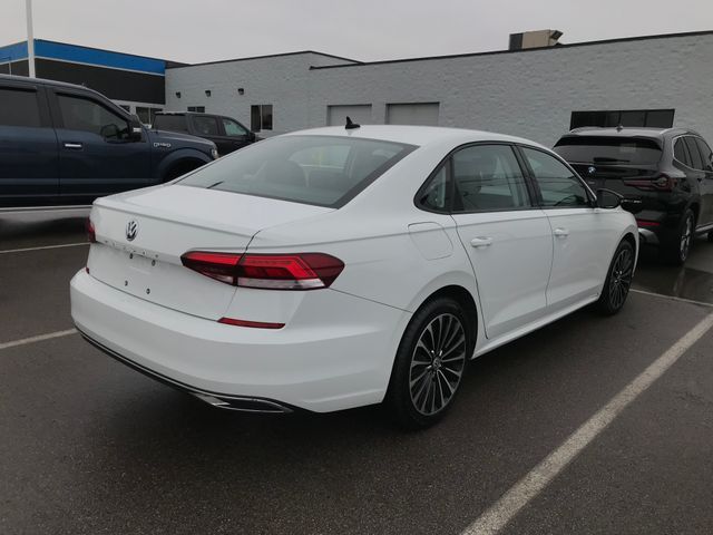 2022 Volkswagen Passat 2.0T Limited Edition