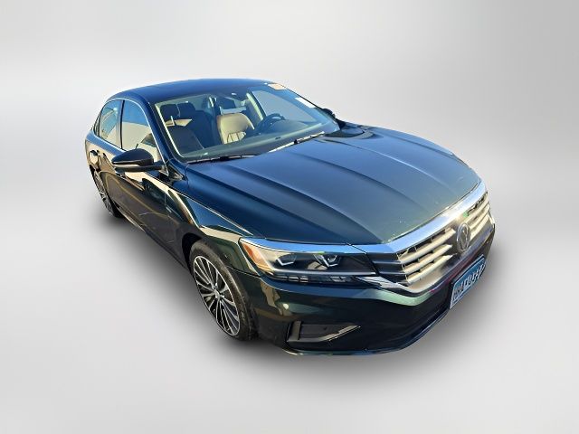 2022 Volkswagen Passat 2.0T Limited Edition