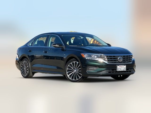 2022 Volkswagen Passat 2.0T Limited Edition