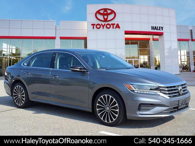 2022 Volkswagen Passat 2.0T Limited Edition