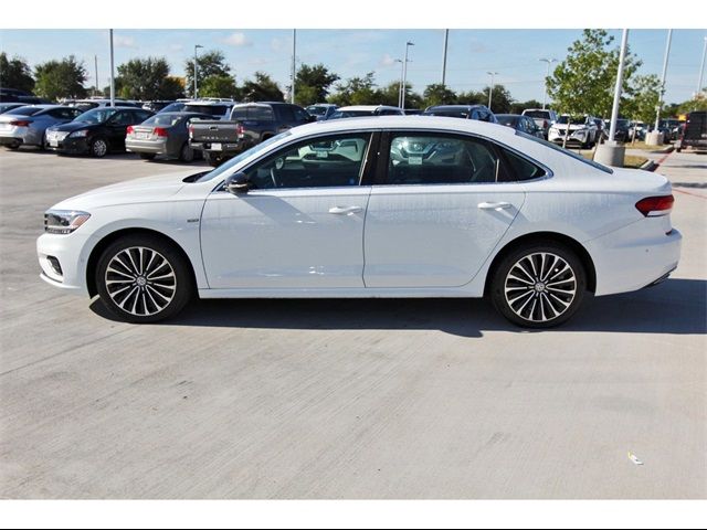 2022 Volkswagen Passat 2.0T Limited Edition