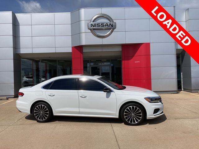 2022 Volkswagen Passat 2.0T Limited Edition