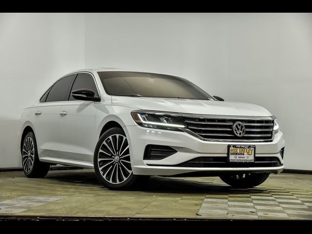 2022 Volkswagen Passat 2.0T Limited Edition