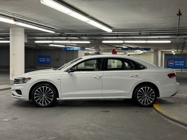 2022 Volkswagen Passat 2.0T Limited Edition