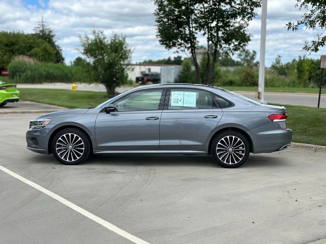 2022 Volkswagen Passat 2.0T Limited Edition