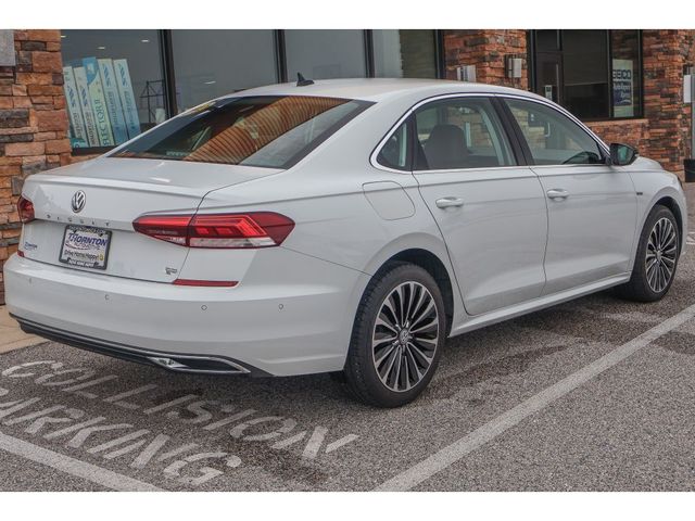 2022 Volkswagen Passat 2.0T Limited Edition