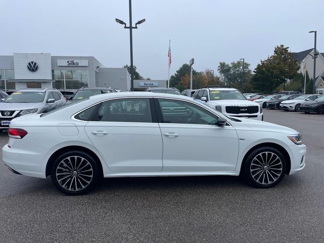 2022 Volkswagen Passat 2.0T Limited Edition