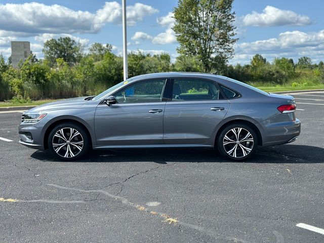 2022 Volkswagen Passat 2.0T Limited Edition