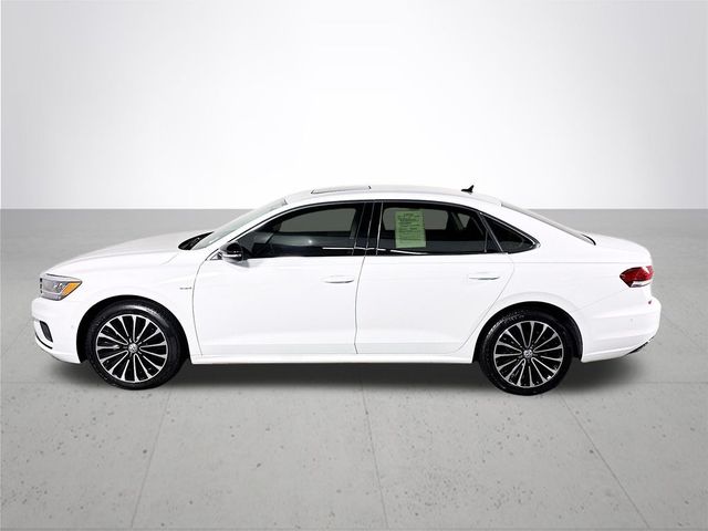 2022 Volkswagen Passat 2.0T Limited Edition