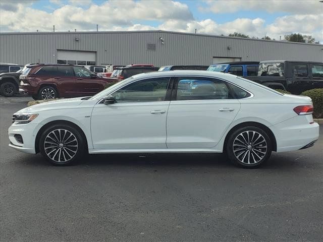 2022 Volkswagen Passat 2.0T Limited Edition