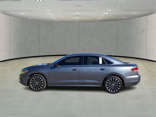 2022 Volkswagen Passat 2.0T Limited Edition