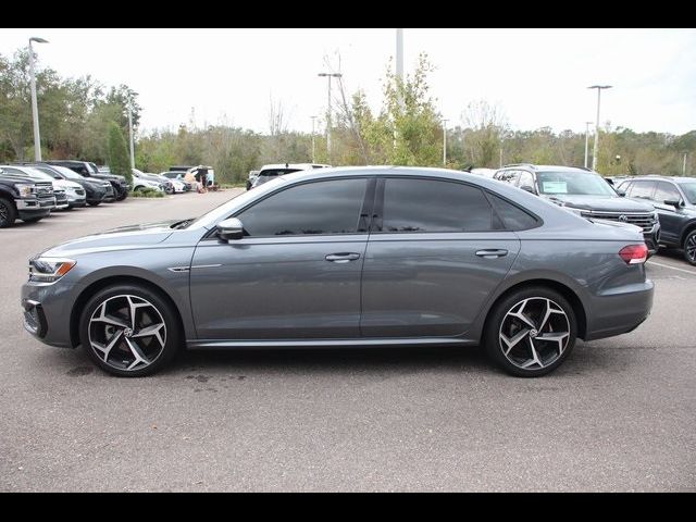 2022 Volkswagen Passat 2.0T R-Line