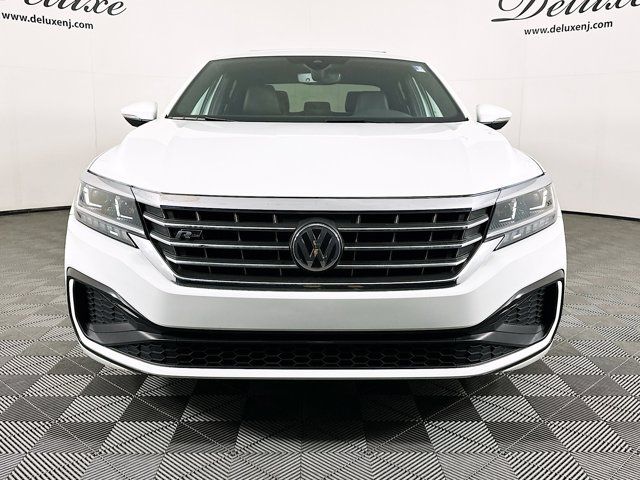 2022 Volkswagen Passat 2.0T R-Line