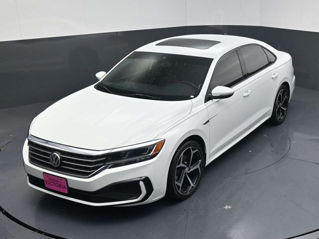 2022 Volkswagen Passat 2.0T R-Line