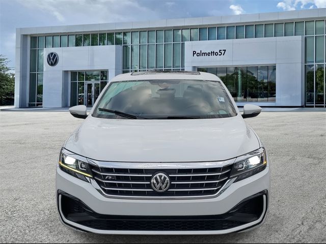 2022 Volkswagen Passat 2.0T R-Line