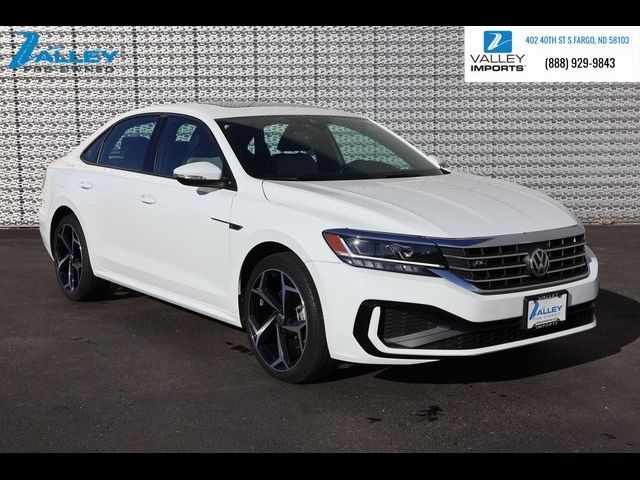 2022 Volkswagen Passat 2.0T R-Line