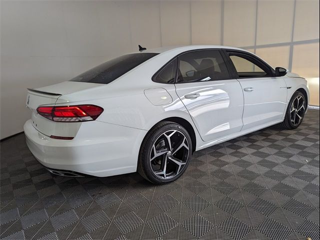 2022 Volkswagen Passat 2.0T R-Line